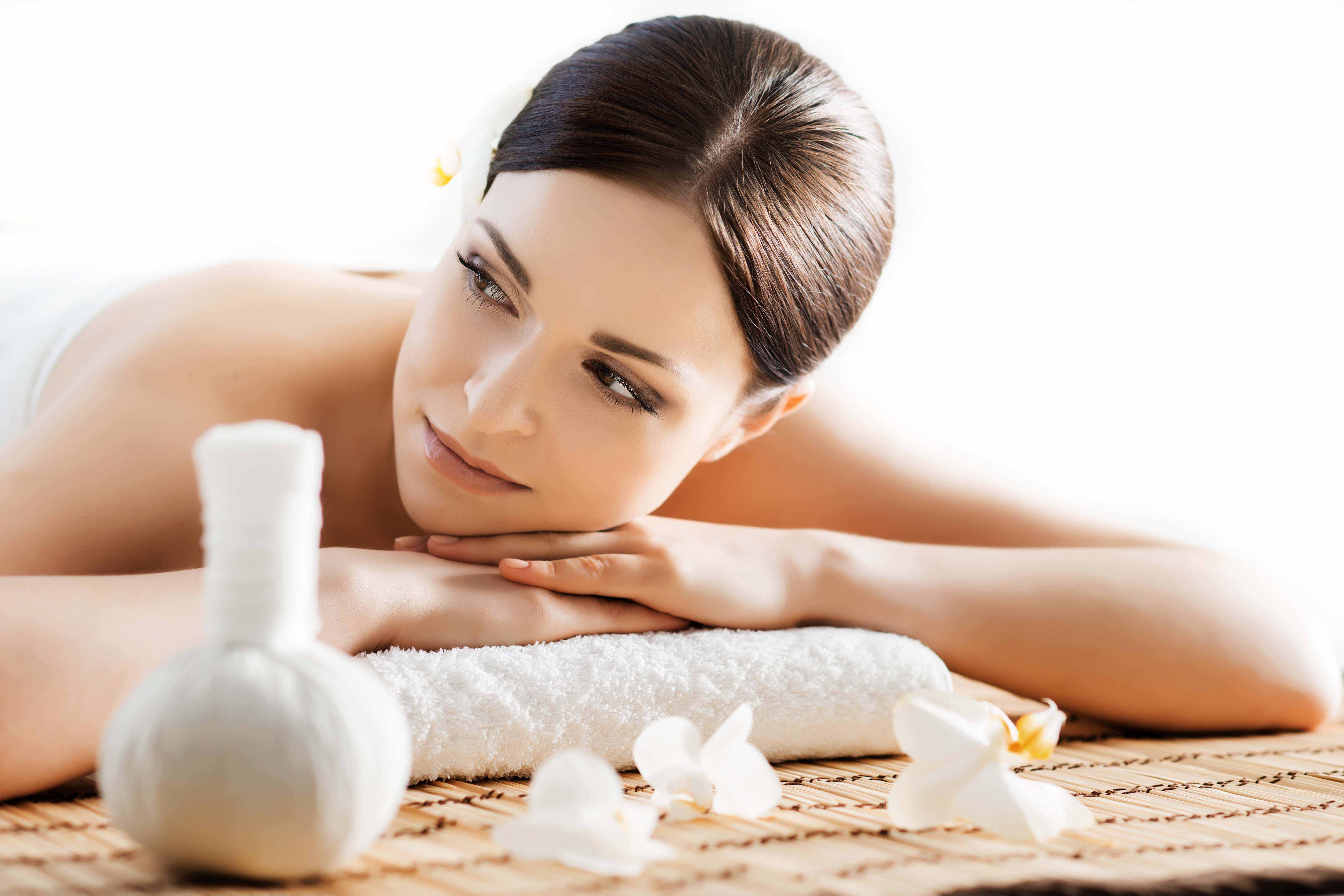 Ganzk&ouml;rper Peeling mit Leinenhandschuh  & Teilmassage 45 MIN.